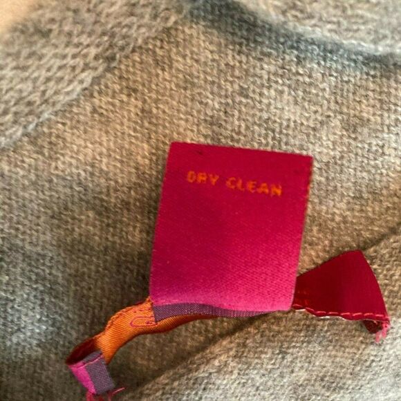 Cashmere Cache Sm Gray Tie Front pullover top Knit - Picture 7 of 8